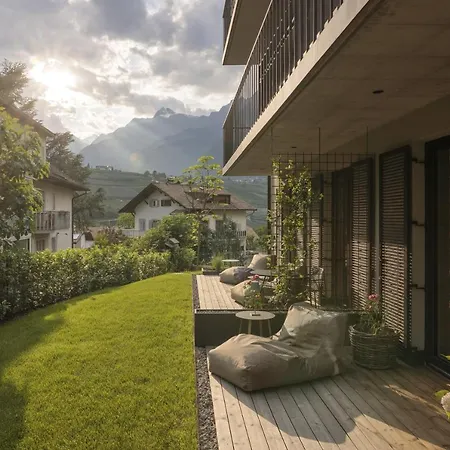 Apartment Suites Five Two Merano