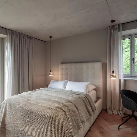 Apartment Suites Five Two Merano